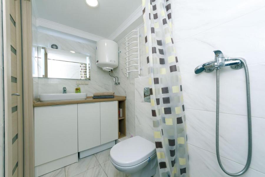 Inn Smarthause Apartments Kiev Bagian luar foto