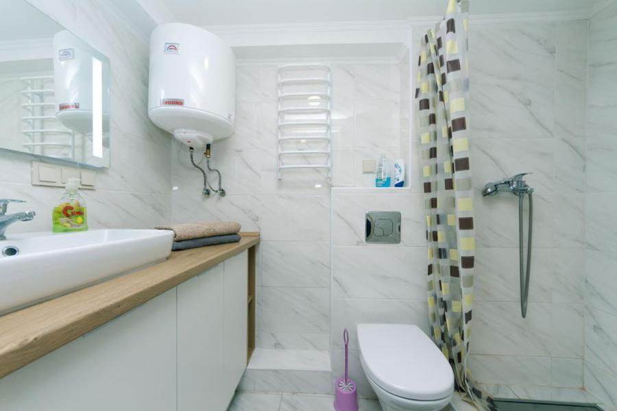 Inn Smarthause Apartments Kiev Bagian luar foto