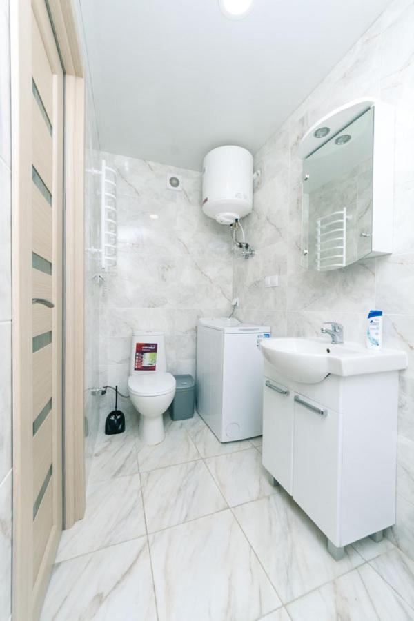 Inn Smarthause Apartments Kiev Bagian luar foto