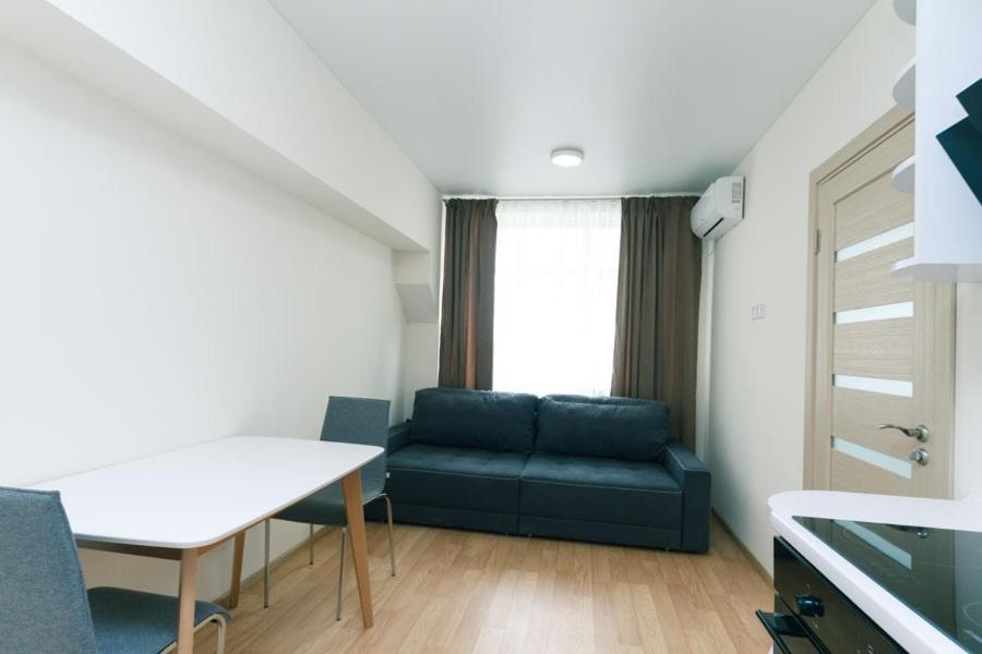 Inn Smarthause Apartments Kiev Bagian luar foto